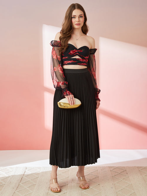 Thorn Off Shoulder Crop Top